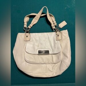 Coach Kristin Zip Top off white Pebbled Leather Handbag Shoulder Bag